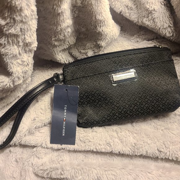 TOMMY HILFIGER WRISTLET - Picture 1 of 7